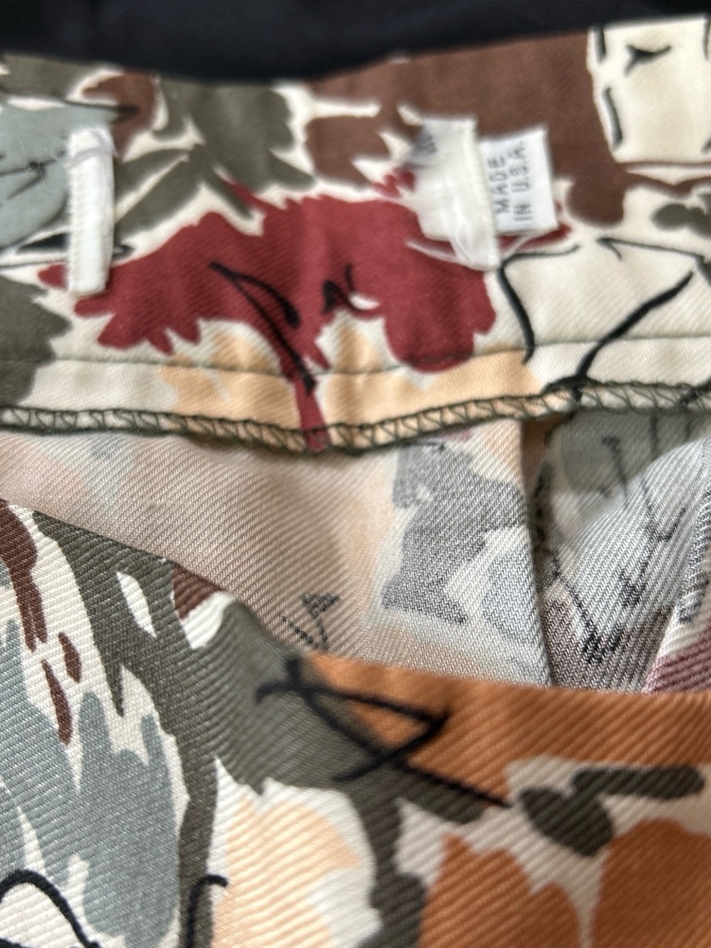 Floral Pleated Midi Skirt in Cream with Multicolor Blooms - Picture 4 of 4